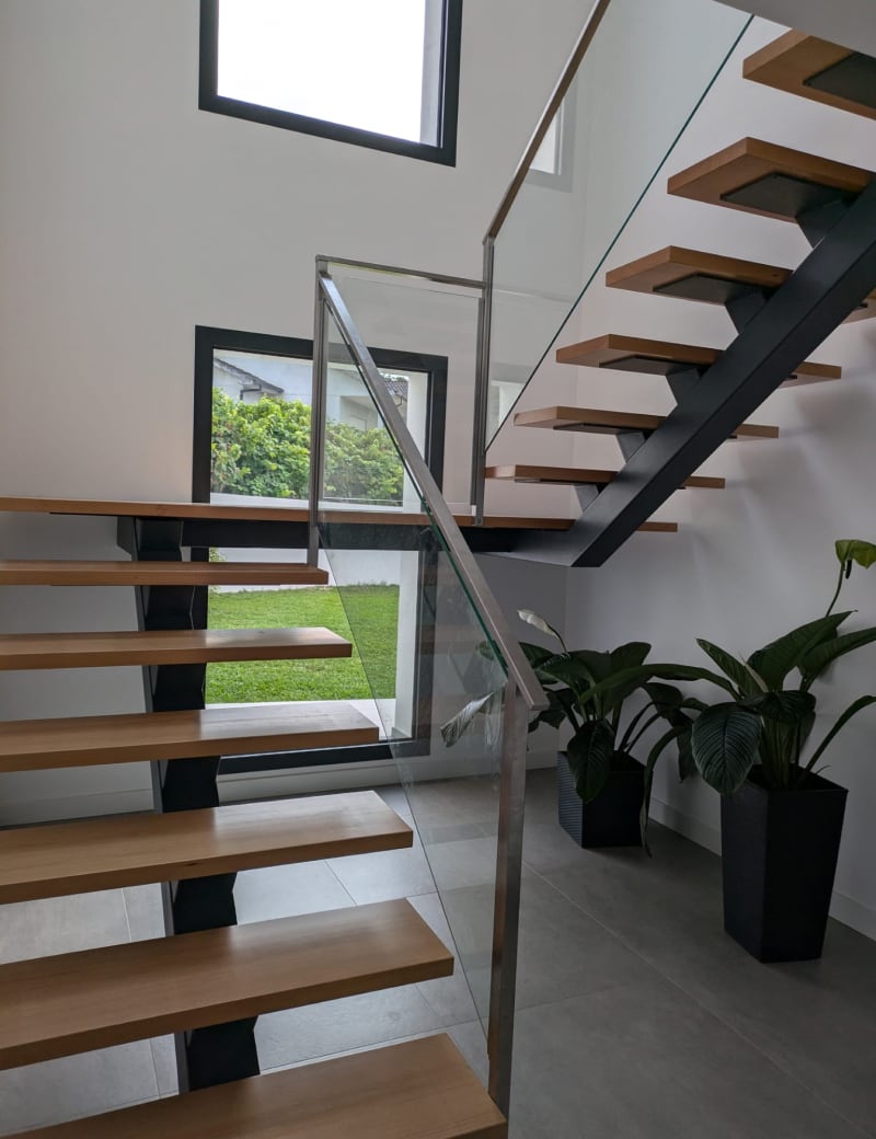 Escaleras interiores